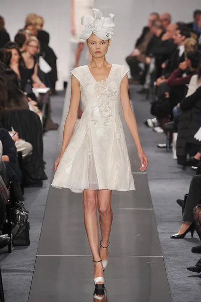 Look 19